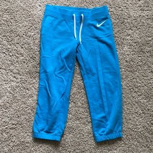 Nike Capri Joggers Small